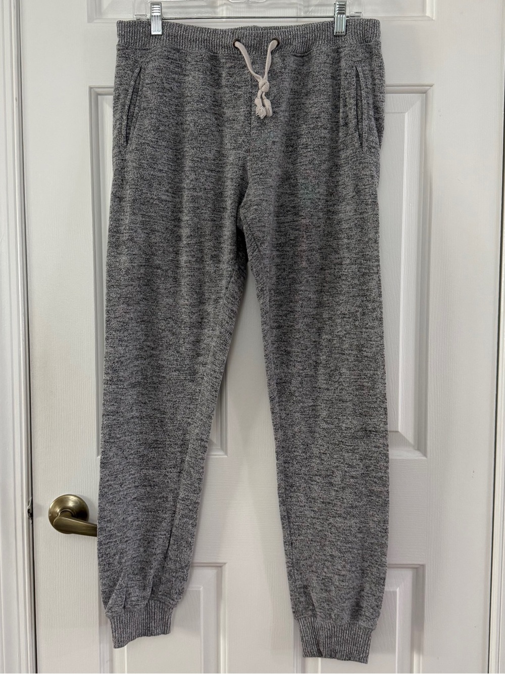 Theo and Spence Cozy Gray Knit Jogger Sweatpants
